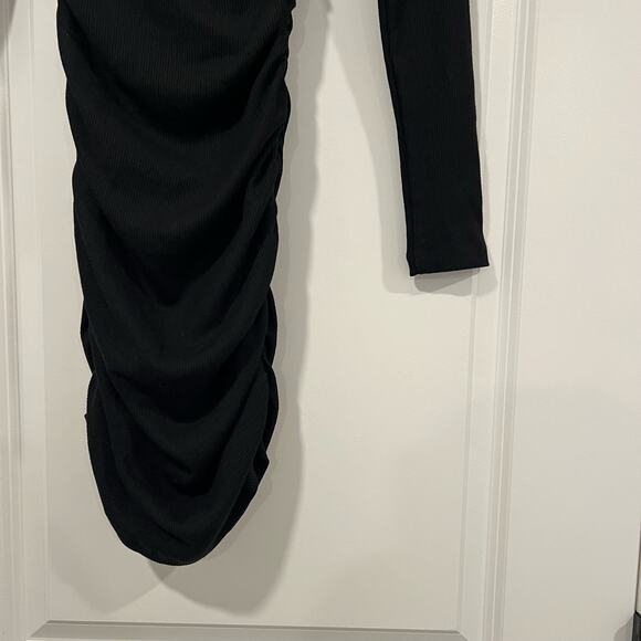 Princess Polly Women's Portia‎ Mini Dress in Black Ruching Long Sleeve Size 2 - Picture 3 of 6